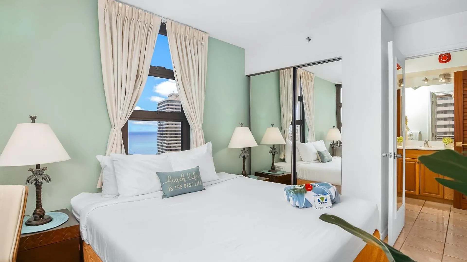 1Br Condo At Waikiki, With King Bed, Near Beach! ホノルル アパート