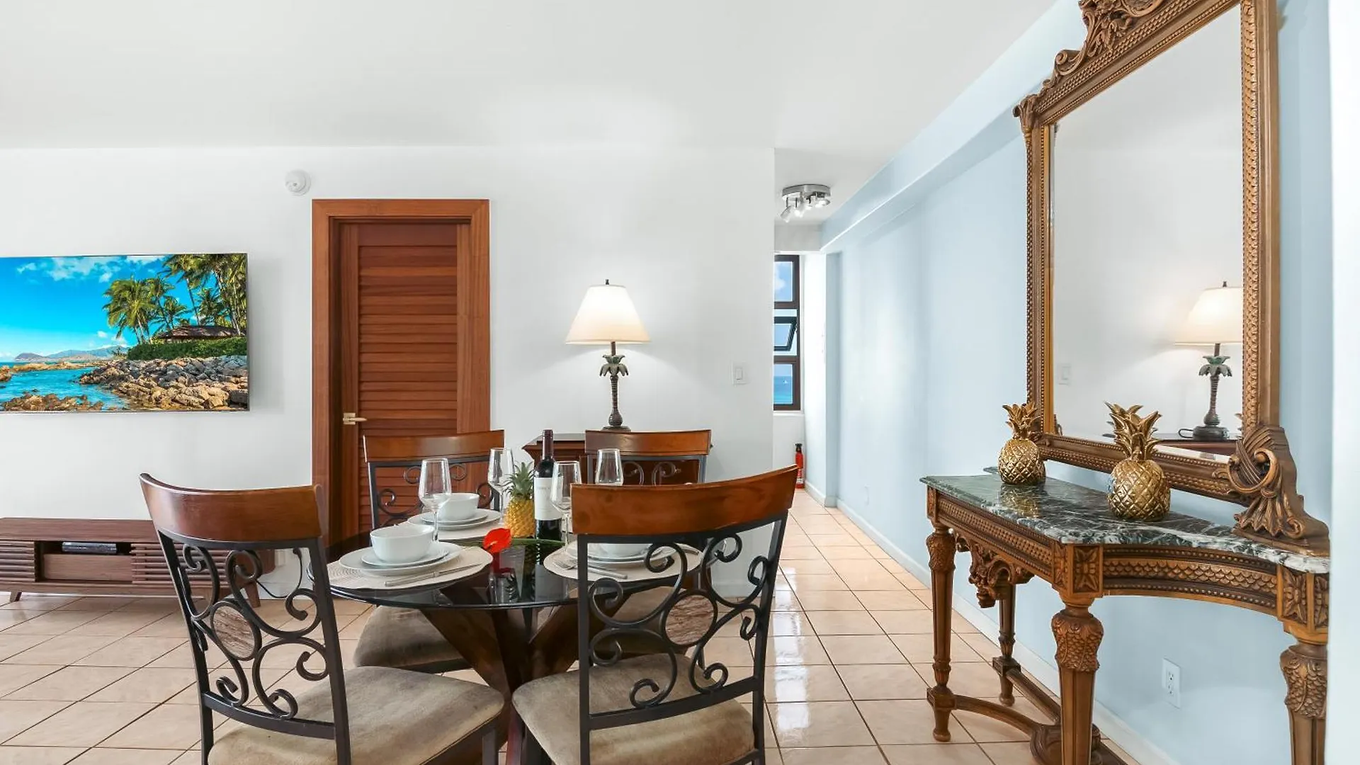 1Br Condo At Waikiki, With King Bed, Near Beach! ホノルル アパート