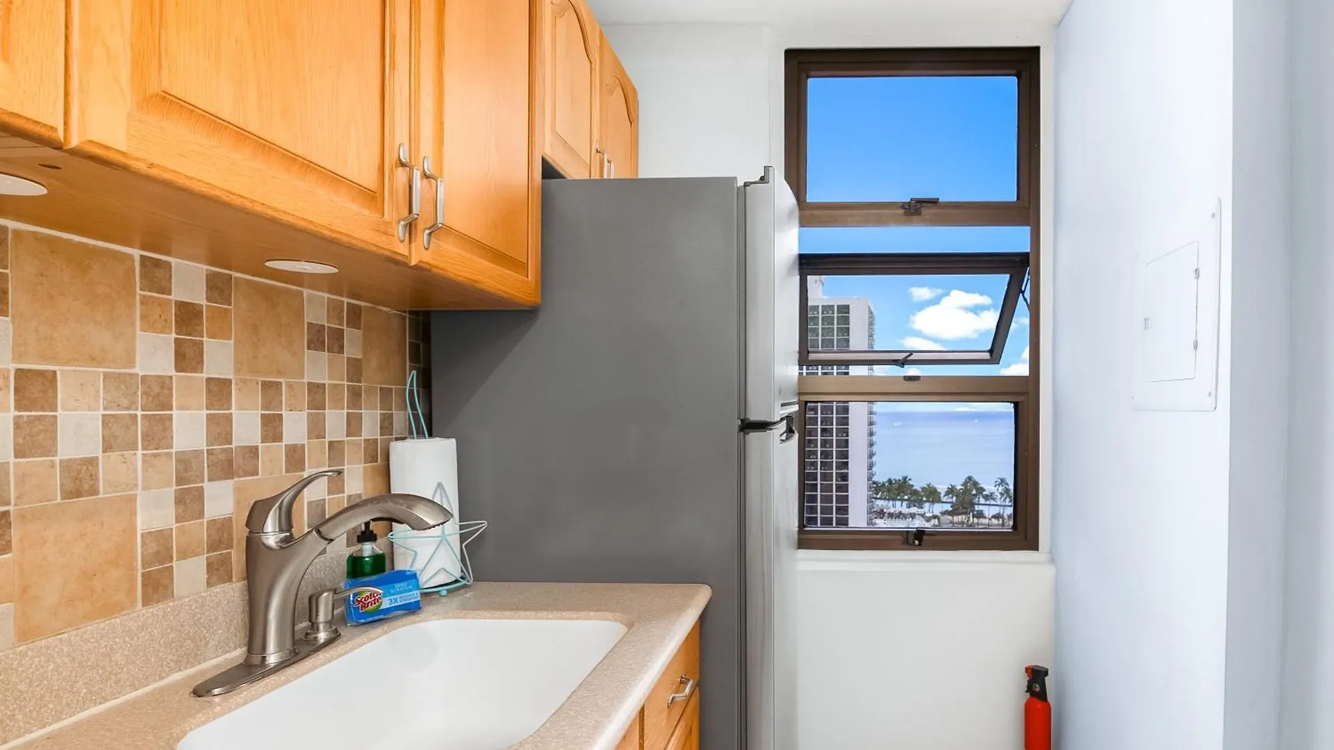 1Br Condo At Waikiki, With King Bed, Near Beach! ホノルル アパート