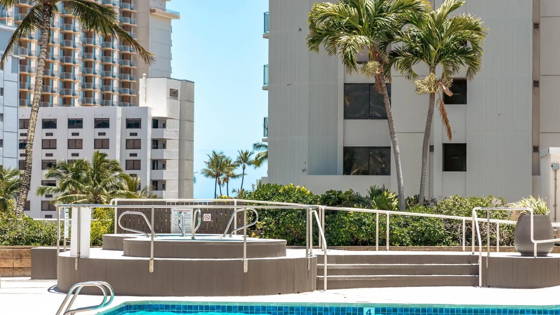 1Br Condo At Waikiki, With King Bed, Near Beach! ホノルル アパート