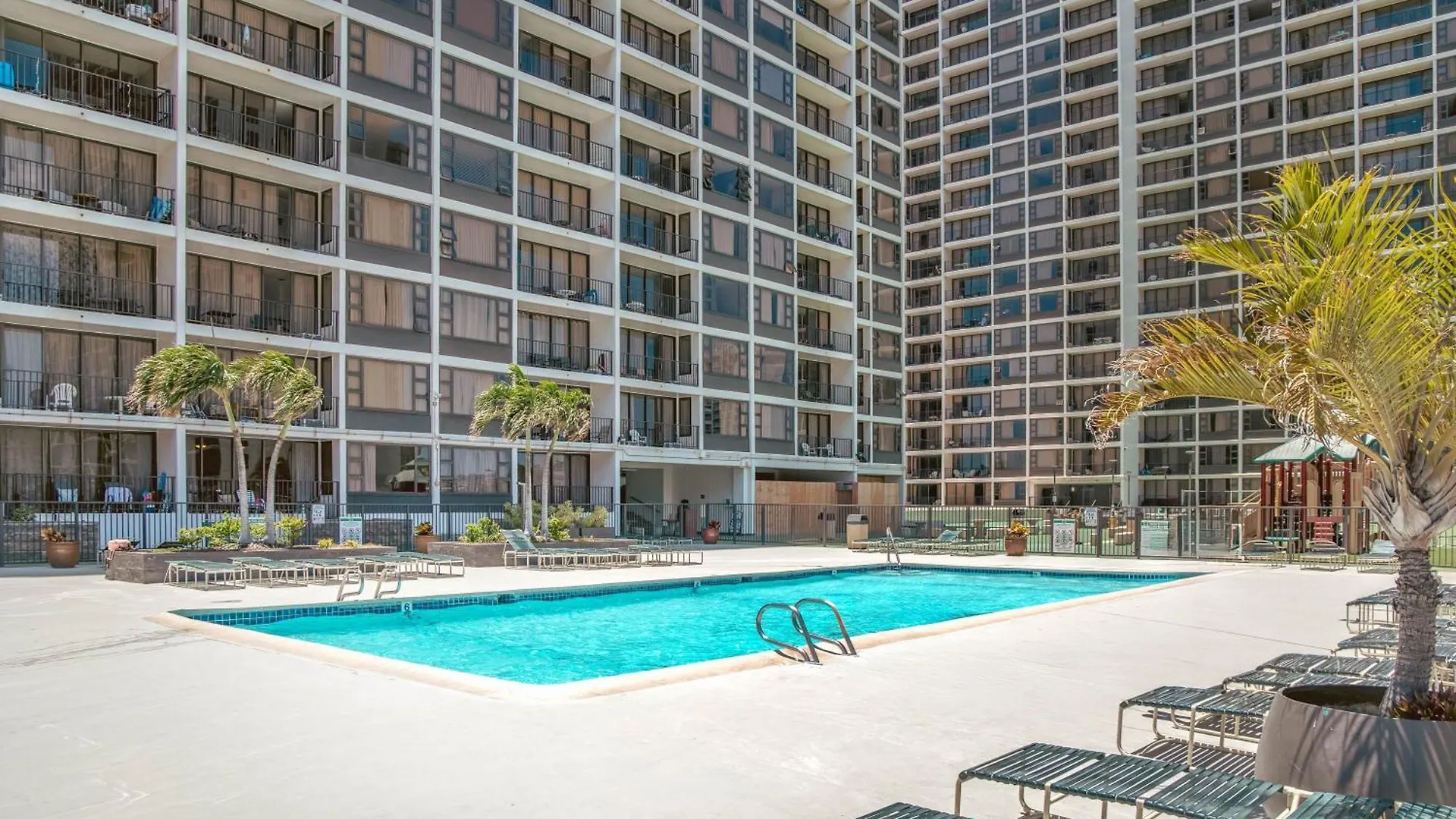 アパート 1Br Condo At Waikiki, With King Bed, Near Beach! ホノルル